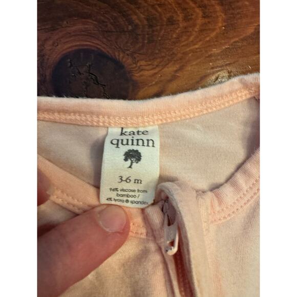 Kate Quinn light pink bamboo footed one piece zipper size 3-6 months - Picture 3 of 4